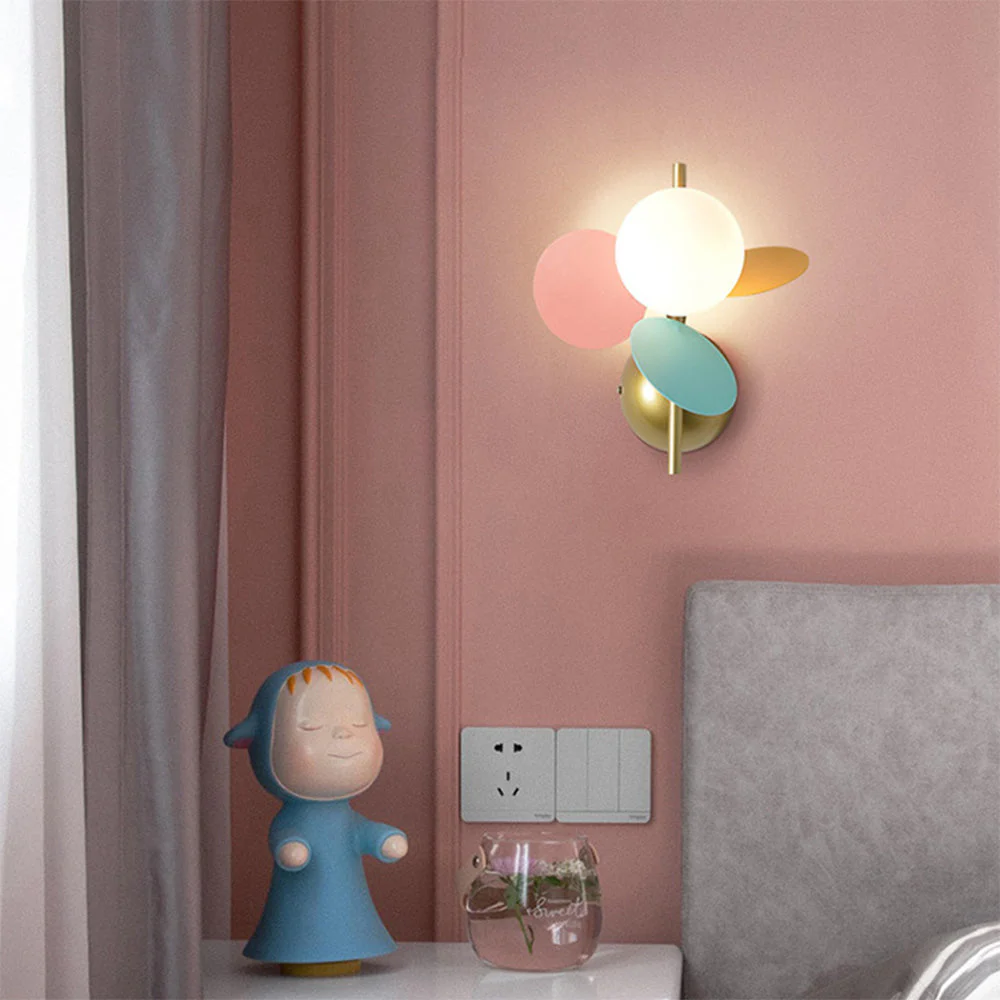 Creative Macaron Multi-Leaves Wall Lamp - Image 3