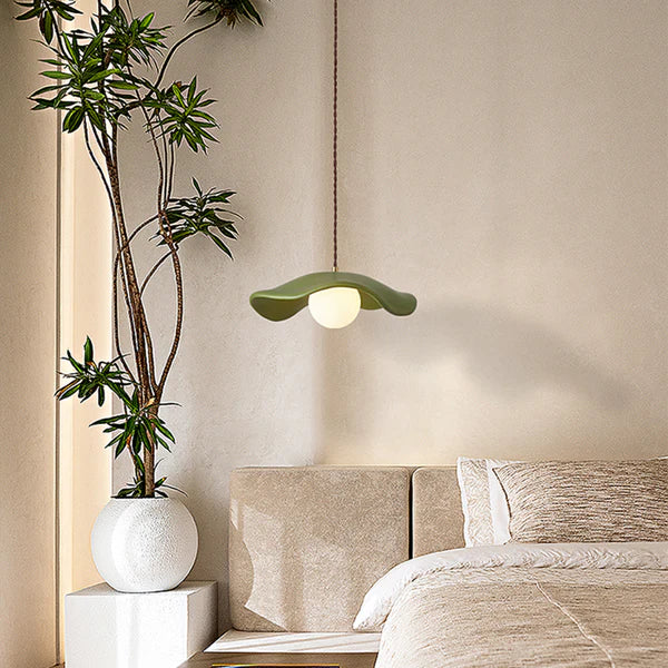 Modern Style Hat Shade Resin Pendant Light