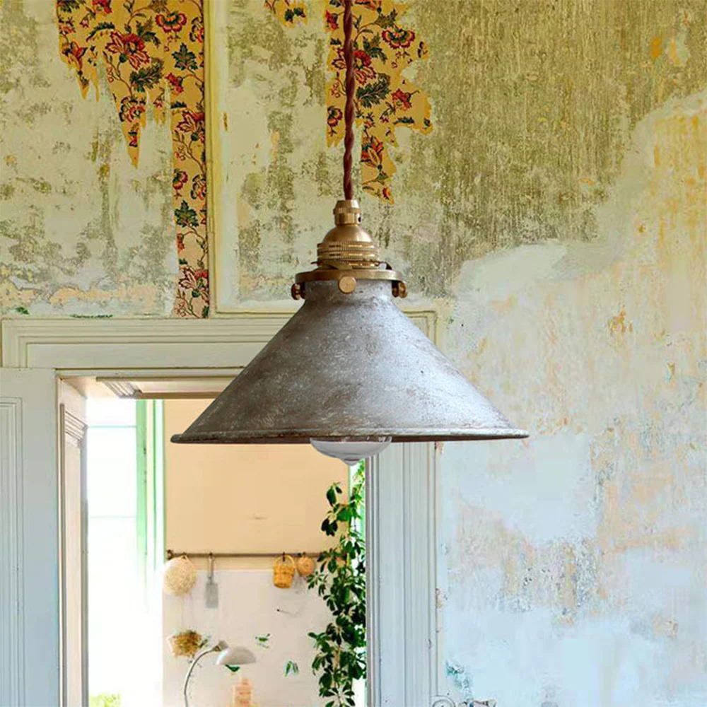 Retro Industrial Metal Fanale Pendant Light - Image 2