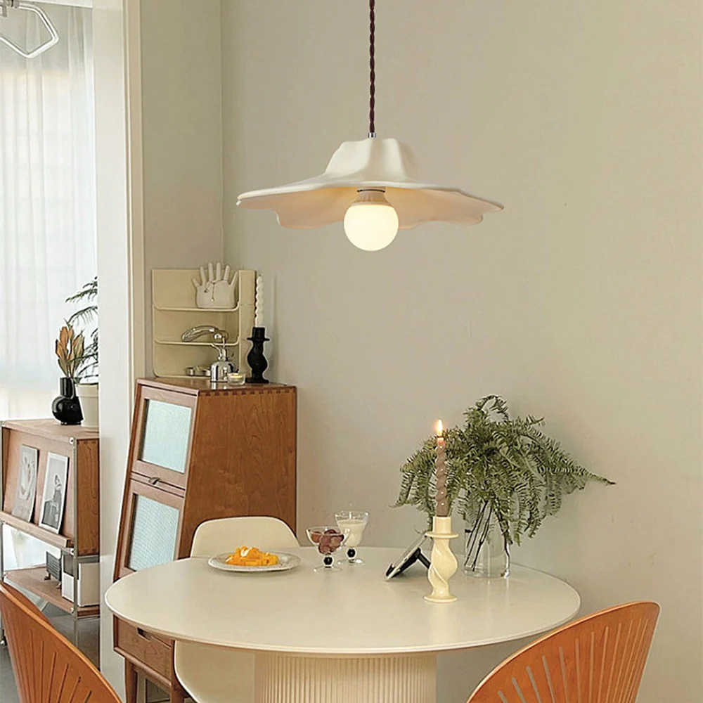 Simple Resin Alien Pendant Lamp - Image 4
