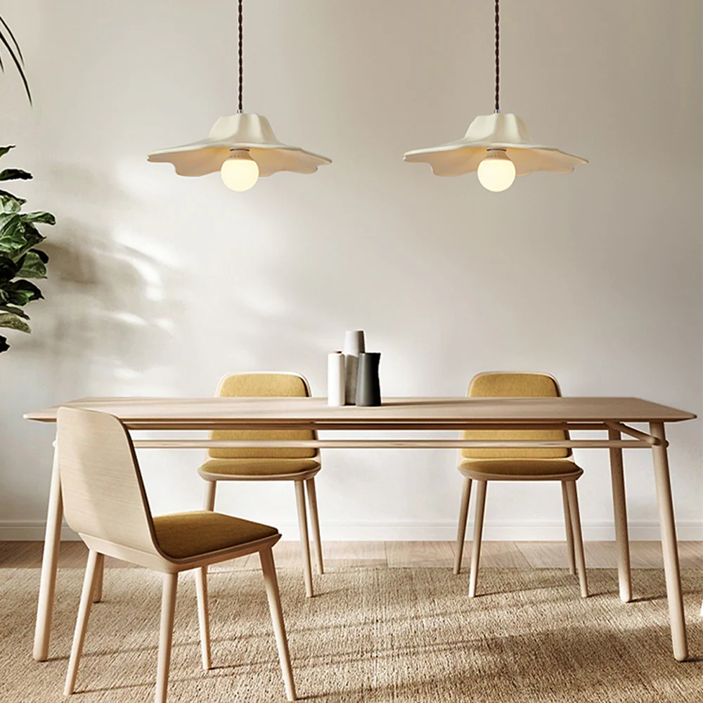 Simple Resin Alien Pendant Lamp - Image 9